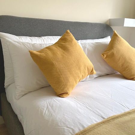 Ashford Holiday Home Sleeps 6 Free Parking Wifi Willesborough Eksteriør bilde