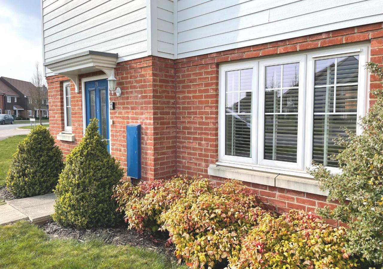 Ashford Holiday Home Sleeps 6 Free Parking Wifi Willesborough Eksteriør bilde