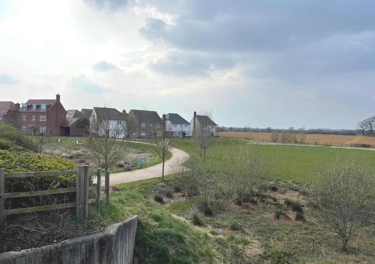 Ashford Holiday Home Sleeps 6 Free Parking Wifi Willesborough Eksteriør bilde