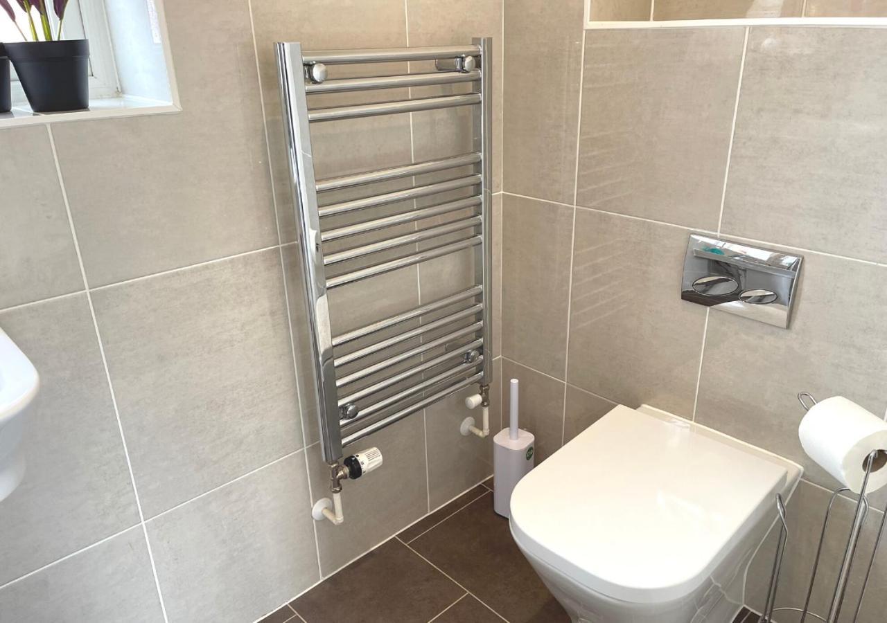 Ashford Holiday Home Sleeps 6 Free Parking Wifi Willesborough Eksteriør bilde