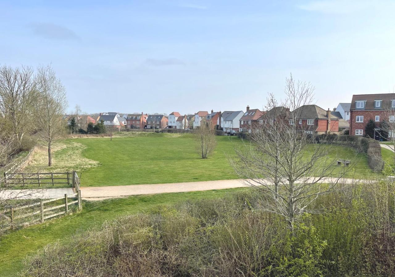 Ashford Holiday Home Sleeps 6 Free Parking Wifi Willesborough Eksteriør bilde