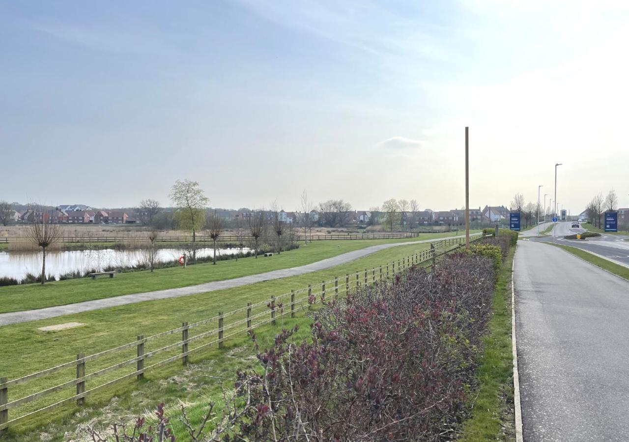 Ashford Holiday Home Sleeps 6 Free Parking Wifi Willesborough Eksteriør bilde
