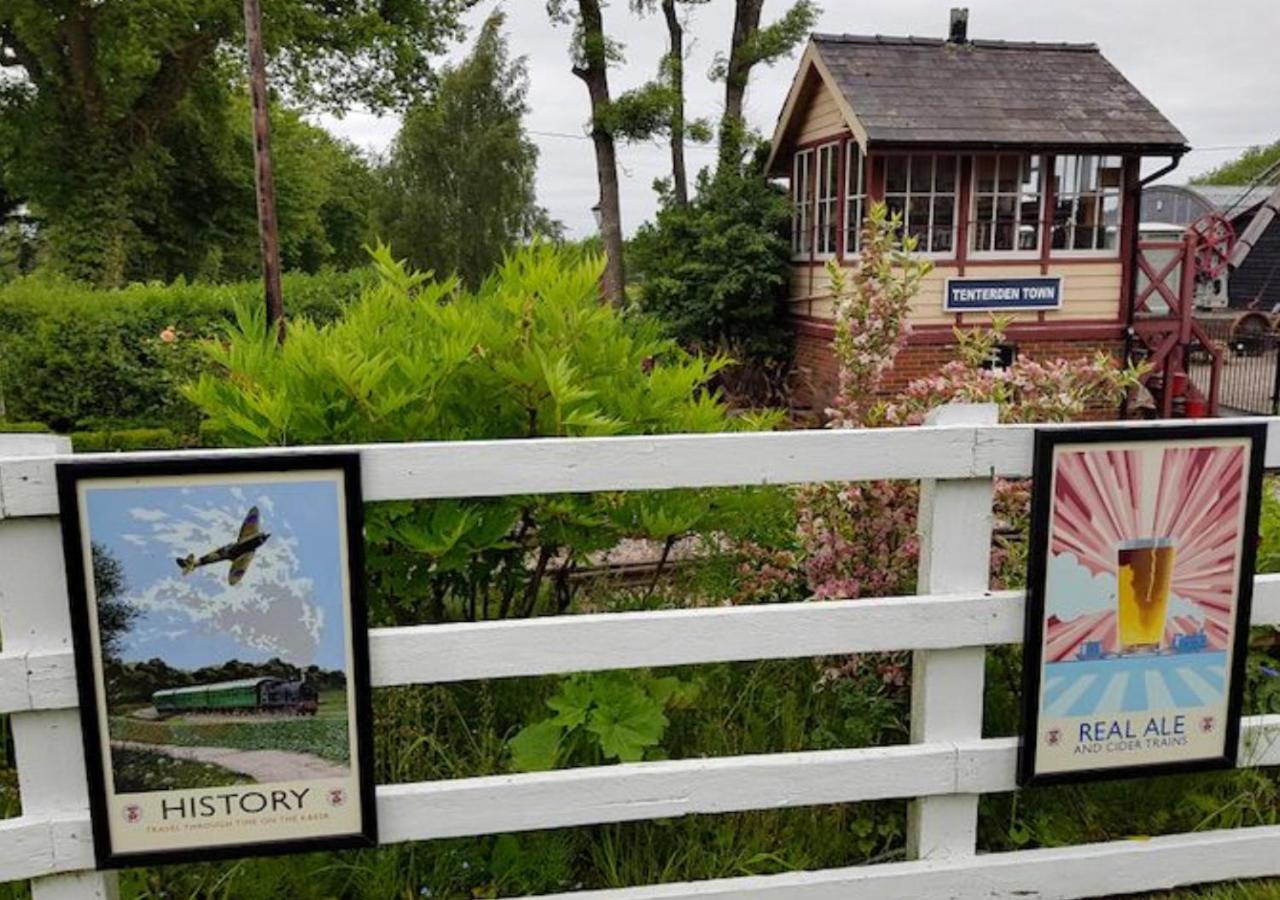 Ashford Holiday Home Sleeps 6 Free Parking Wifi Willesborough Eksteriør bilde